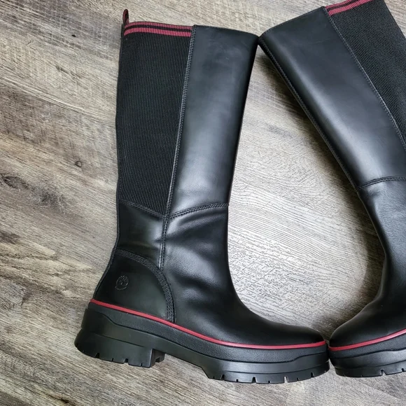 Timberland Black and Red Winter Boots - Picture 6 of 10